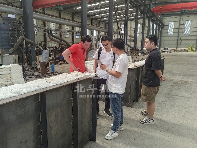 鞏義91视频下载网站接待非洲客戶考察我廠連續式91视频大全黄色質量